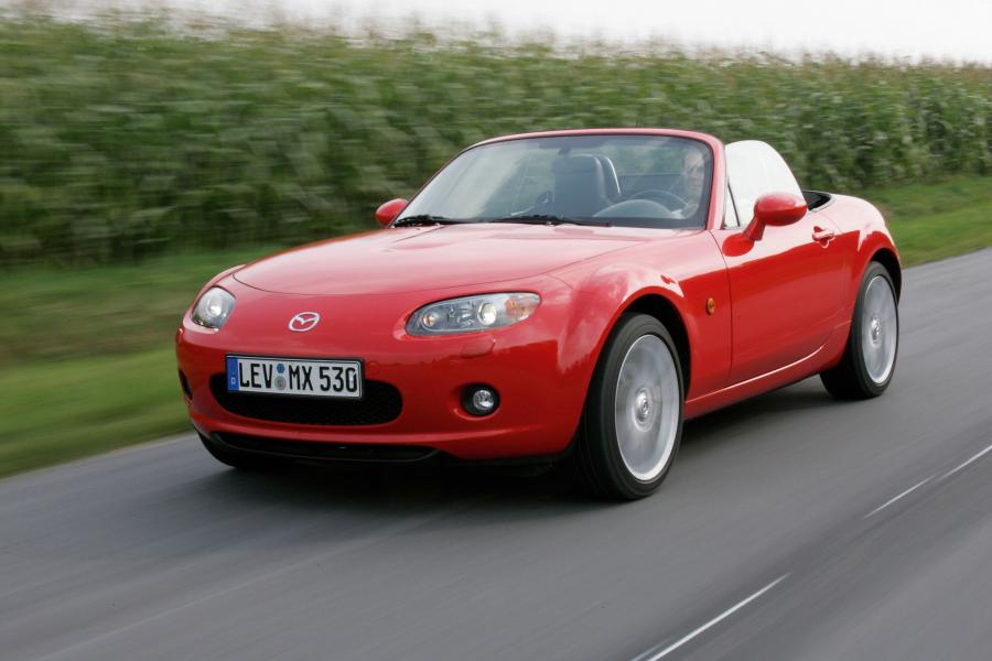  Mazda MX-5 Roadster Coupe 2006 года  (фото 47 из 212)